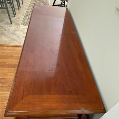 Beautiful Queen Ann style sofa table with drawer