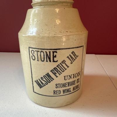 Redwing fruit jar