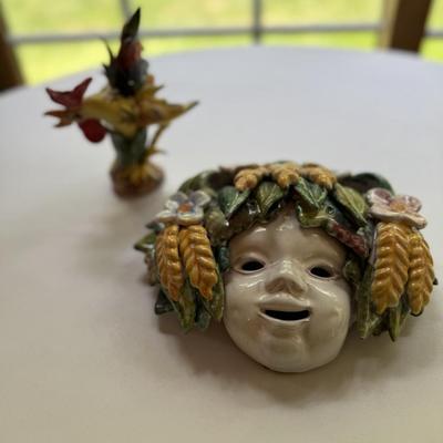 Two porcelain pieces