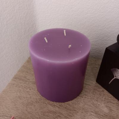 A VARIETY OF CANDLES