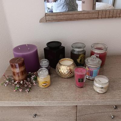 A VARIETY OF CANDLES