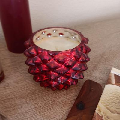 AN ASSORTMENT OF CANDLES