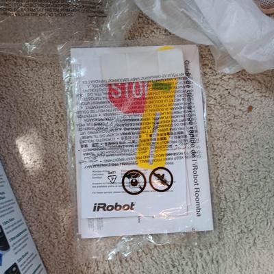 LIKE NEW ROBOT ROOMBA 595 PET SERIES