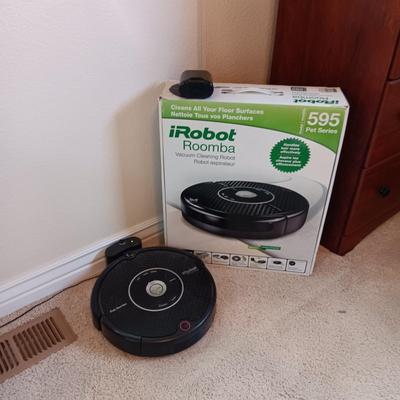LIKE NEW ROBOT ROOMBA 595 PET SERIES