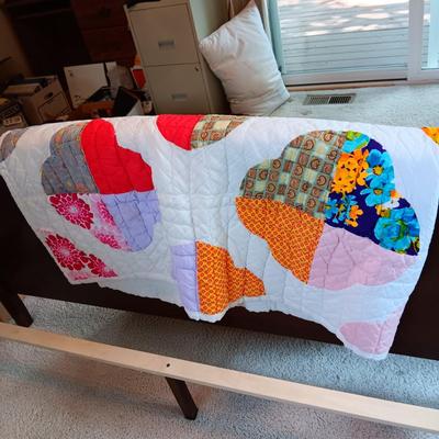 HANDMADE HAND STITCHED QUILT