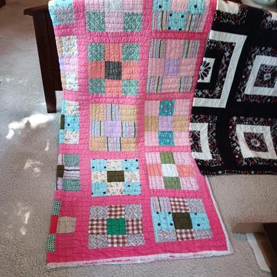 HAND STITCHED QUILT AND HANDMADE QUILT THROW