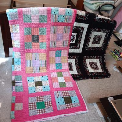 HAND STITCHED QUILT AND HANDMADE QUILT THROW