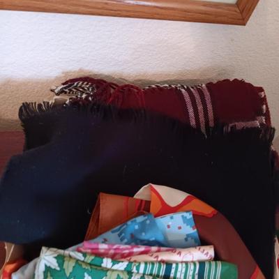 LADIES SCARVES, SOCKS, GLOVES, HATS AND MAKE UP BAGS