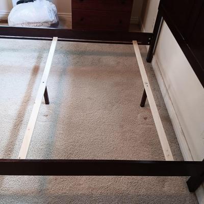 QUEEN SIZE BED FRAME