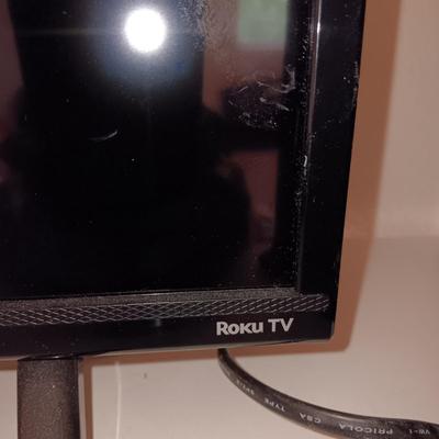 40" ROKU TV WITH REMOTE