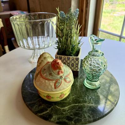Marble lazy susan with all decor shown