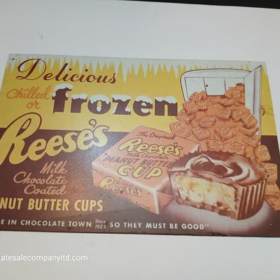 Reese’s Vintage-Style Metal Advertising Sign – “Delicious Chilled or Frozen”