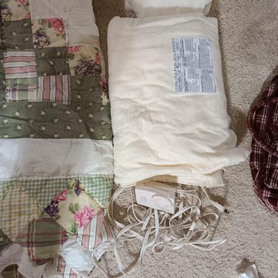 FULL SIZE COMFORTER, MATTRESS COVER AND ELECTRIC BLANKET