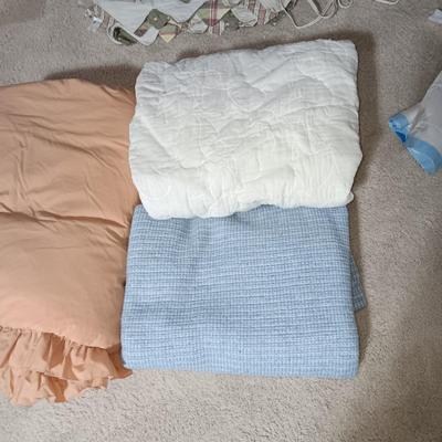 FULL SIZE DOWN FILLED COMFORTER, BLANKET AND MATTRESS COVER