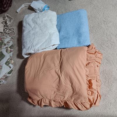 FULL SIZE DOWN FILLED COMFORTER, BLANKET AND MATTRESS COVER