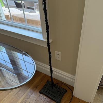Floor lamp