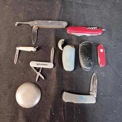 POCKET KNIVES