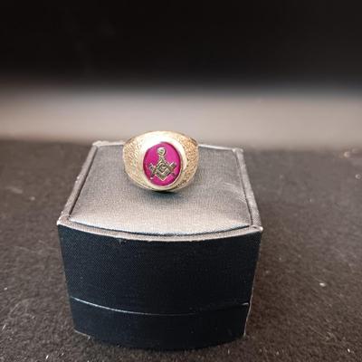 MEN'S 10K GOLD MASONIC RING 8.07g SIZE 8 1/2