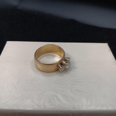 14K GOLD RING W/3 DIAMONDS MARKED FZ 6.03g SIZE 6 1/2