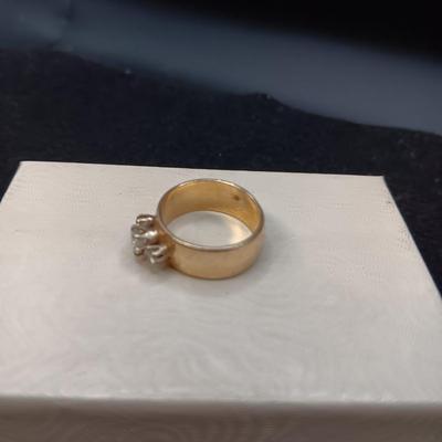 14K GOLD RING W/3 DIAMONDS MARKED FZ 6.03g SIZE 6 1/2