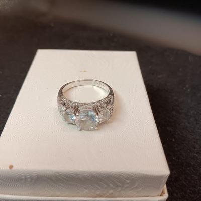 STERLING SILVER RING 6.26g SIZE 8 1/2