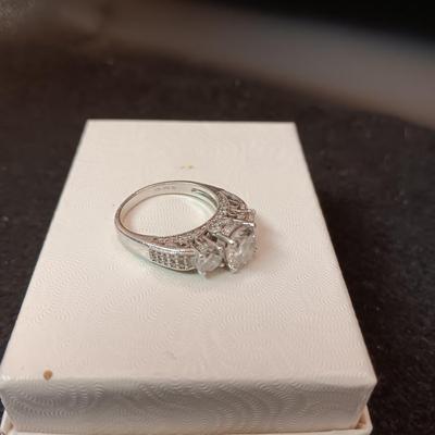 STERLING SILVER RING 6.26g SIZE 8 1/2