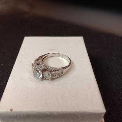 STERLING SILVER RING 6.26g SIZE 8 1/2