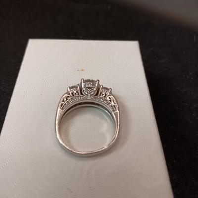 STERLING SILVER RING 6.26g SIZE 8 1/2