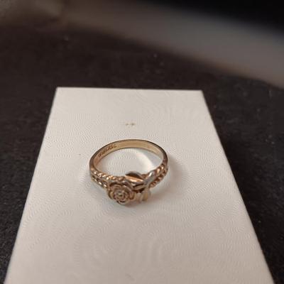 18K GOLD RING MARKED GER SC 2.34g SIZE 7 1/2