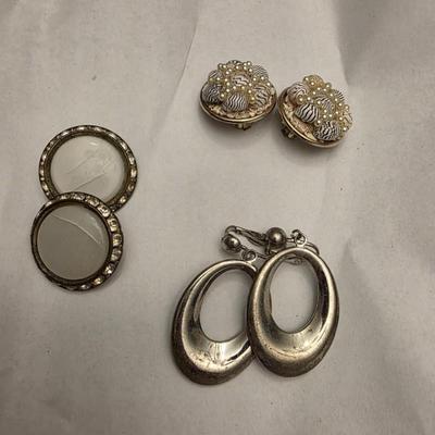 Clip On earrings