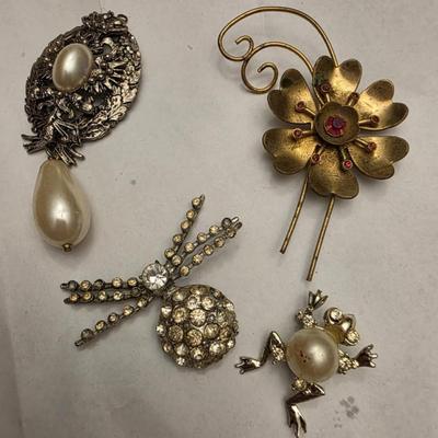 Brooches and Pins