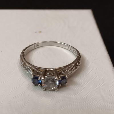 STERLING SILVER RING WITH CZ AND BLUE TOPAZ STONES 3.34g SIZE 9 1/2