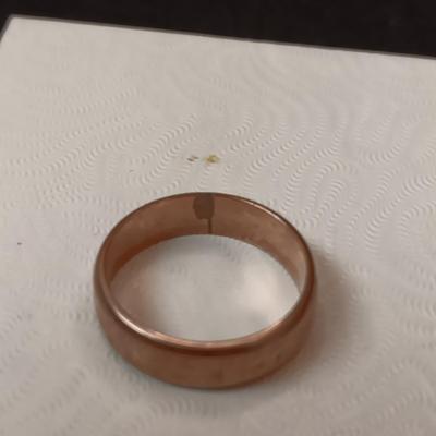 10K GOLD BAND 3.40g SIZE 5 3/4