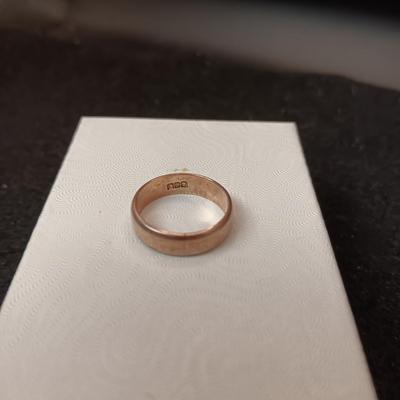 10K GOLD BAND 3.40g SIZE 5 3/4