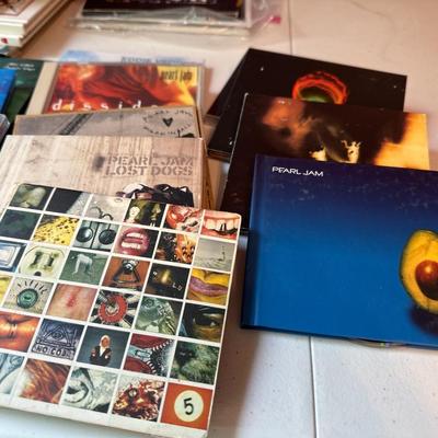Sale Photo Thumbnail #208: Books, Magazines, CDs,
Fargo movie on VHS