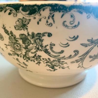 Early Royal Bonn Porcelain Bowl