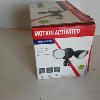 Outdoor Lighting Lot – Motion Activated Security Light & LED Spotlight
