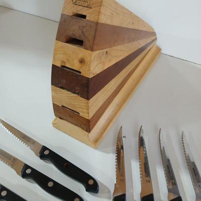 Classic Cuisine 11-Piece Steak Knife Set with Wood Block
