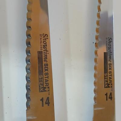 Classic Cuisine 11-Piece Steak Knife Set with Wood Block