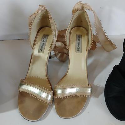 Lot of 3 Women’s Heels – Size Varies