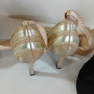 Lot of 3 Women’s Heels – Size Varies
