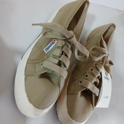 Women’s Shoe Duo – DC & Superga (New with Tags)