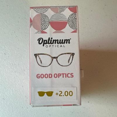 Make a fun Keychain and glasses