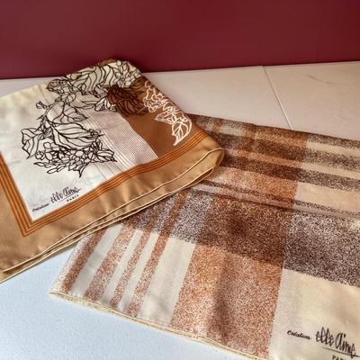 Women’s scarves
