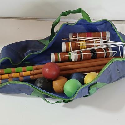 Vintage Croquet Set in Carry Bag – 6-Player Wooden Mallet Set