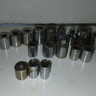 Large Lot of Assorted Sockets – SAE & Metric - mostly Craftsman