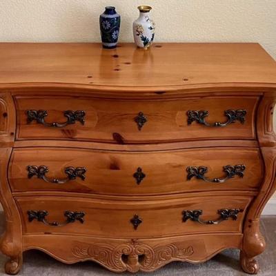Pine Dresser