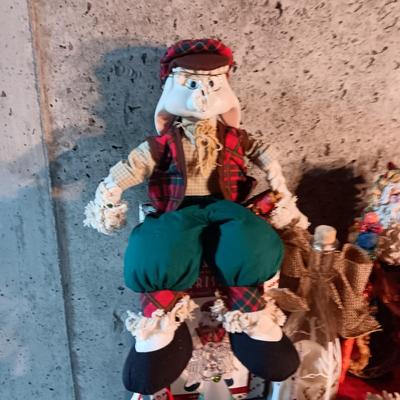 CHRISTMAS DECORATIONS