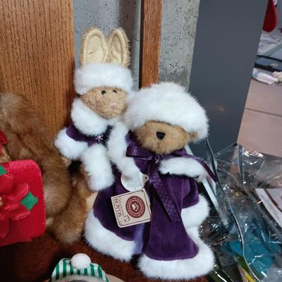 VINTAGE PIXIE ELF THAT PLAYS JINGLE BELLS WHEN YOU PULL HIS STRING