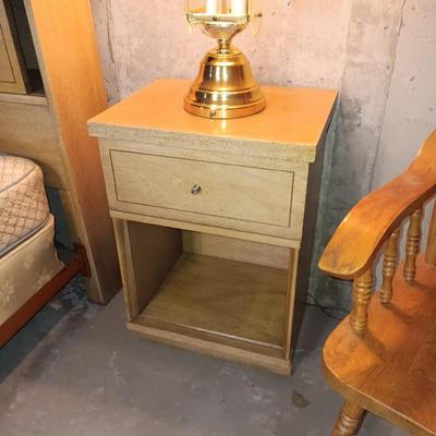 MAINLINE NIGHT STAND, 3-WAY LAMP AND AN OAK ARM CHAIR